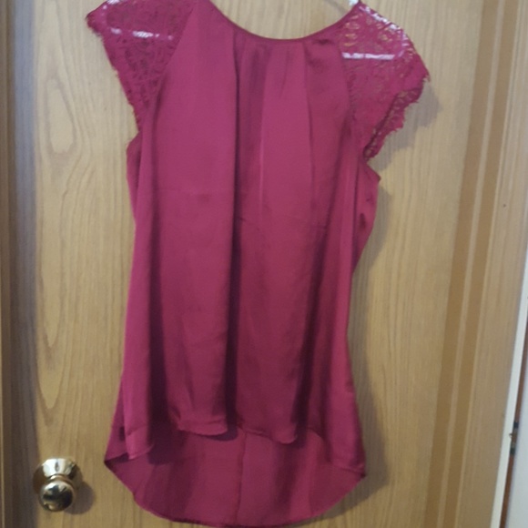 Top - Picture 1 of 2